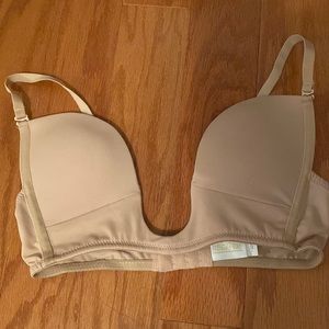 Fashion forms plunge bra 32C